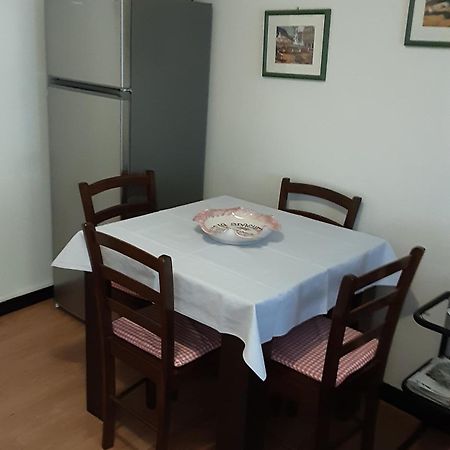Apartman Legac Starigrad  Buitenkant foto
