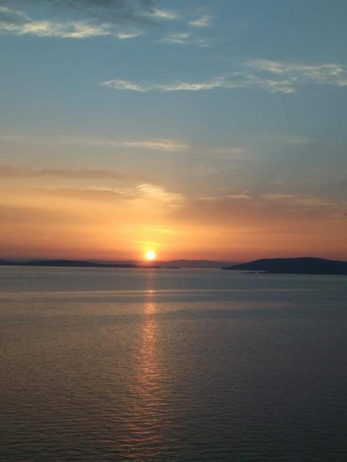 Apartman Legac Starigrad  Buitenkant foto