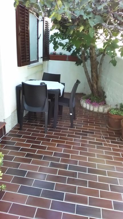 Apartman Legac Starigrad  Buitenkant foto